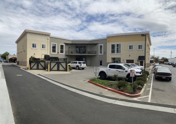 The White Building: 1321 Butte St, Redding, CA 96001